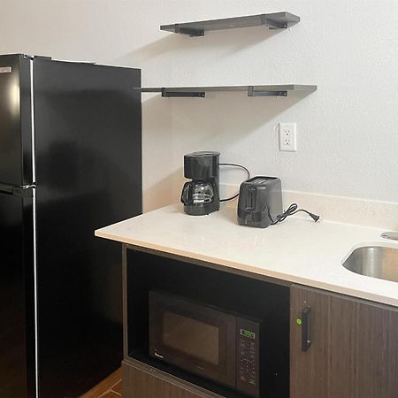 Studio 6 Suites Hurricane, Wv ภายนอก รูปภาพ