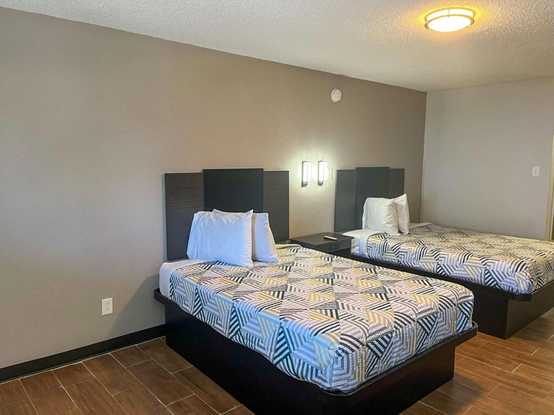 Studio 6 Suites Hurricane, Wv ภายนอก รูปภาพ