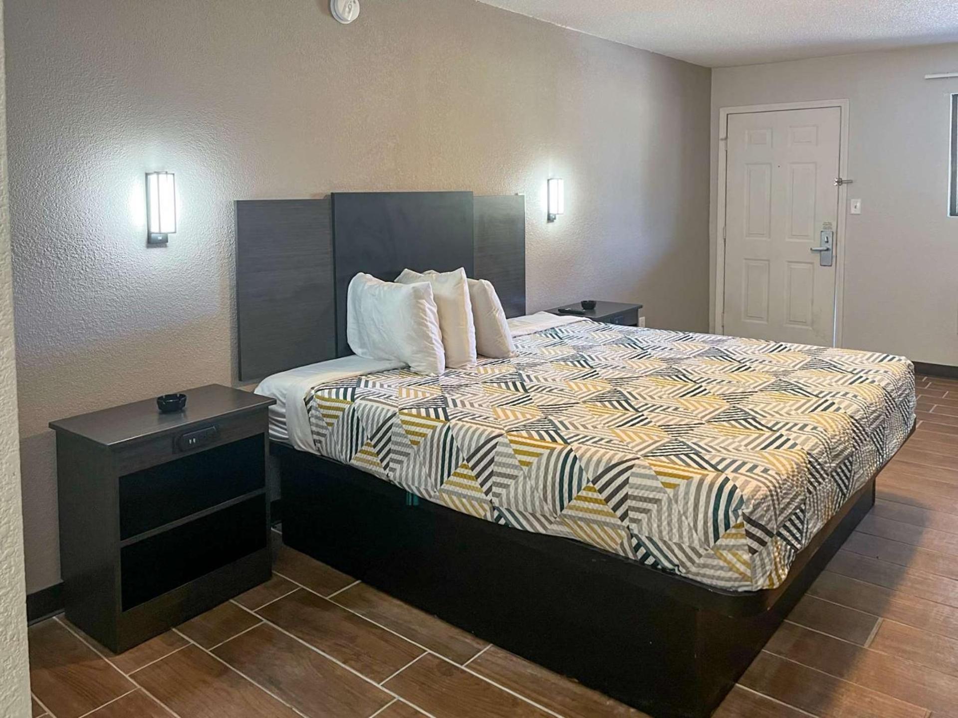 Studio 6 Suites Hurricane, Wv ภายนอก รูปภาพ