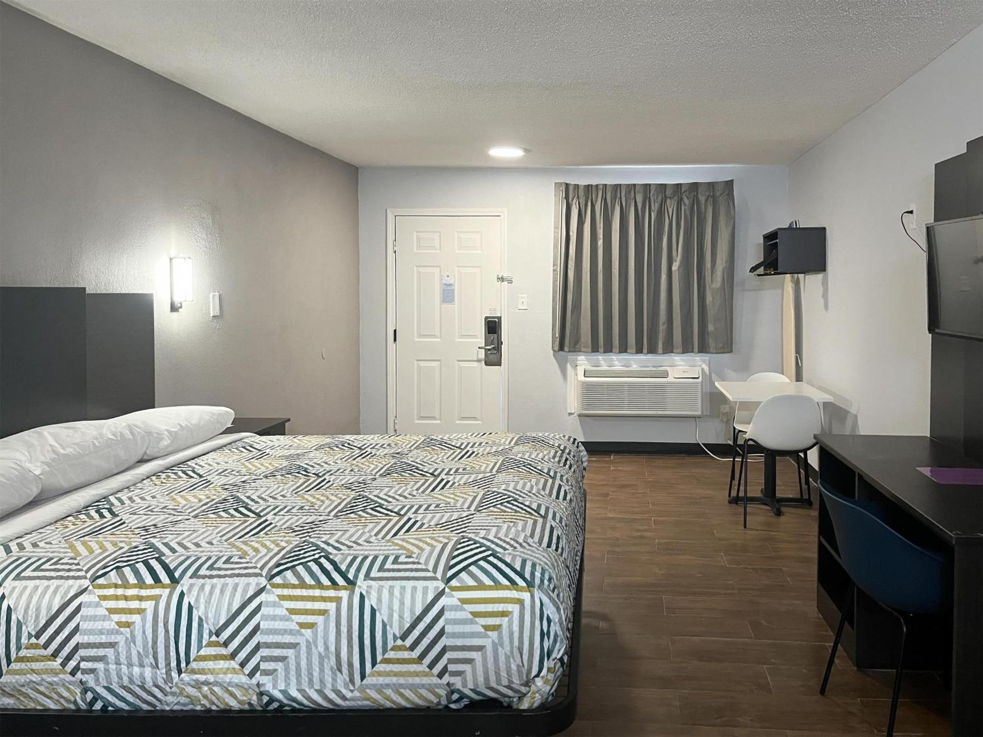 Studio 6 Suites Hurricane, Wv ภายนอก รูปภาพ