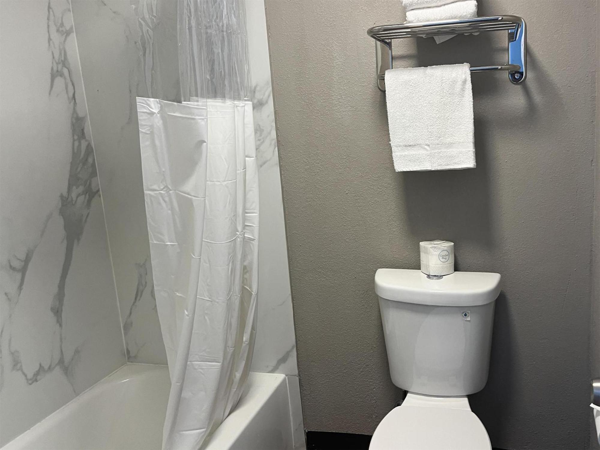 Studio 6 Suites Hurricane, Wv ภายนอก รูปภาพ