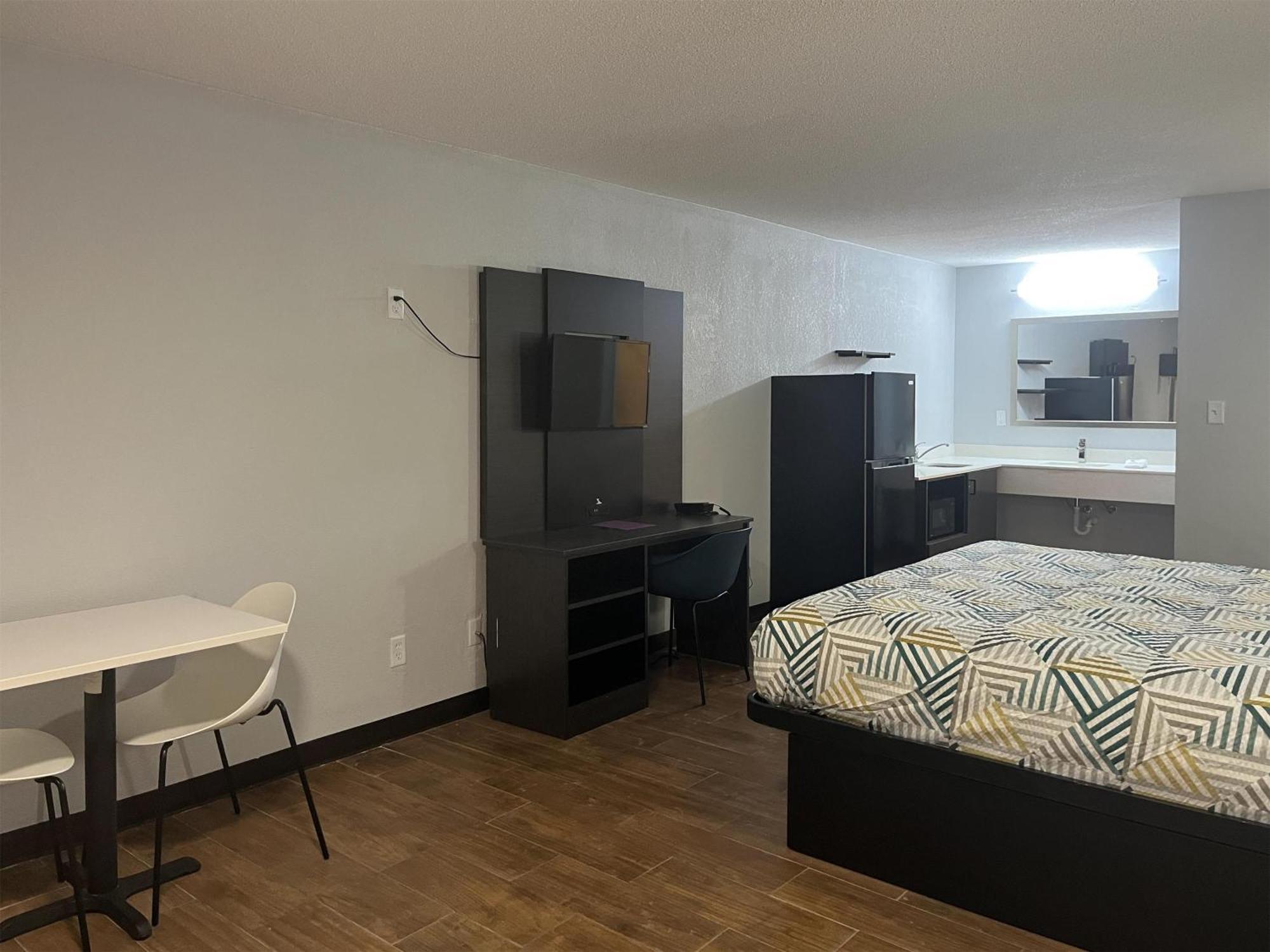 Studio 6 Suites Hurricane, Wv ภายนอก รูปภาพ