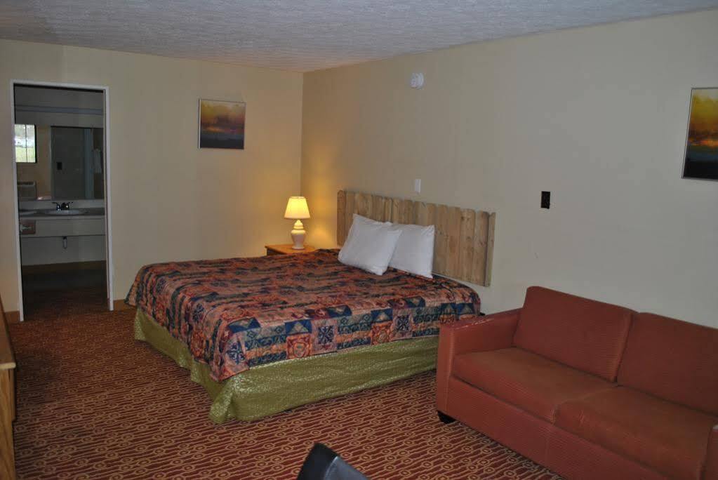 Studio 6 Suites Hurricane, Wv ภายนอก รูปภาพ
