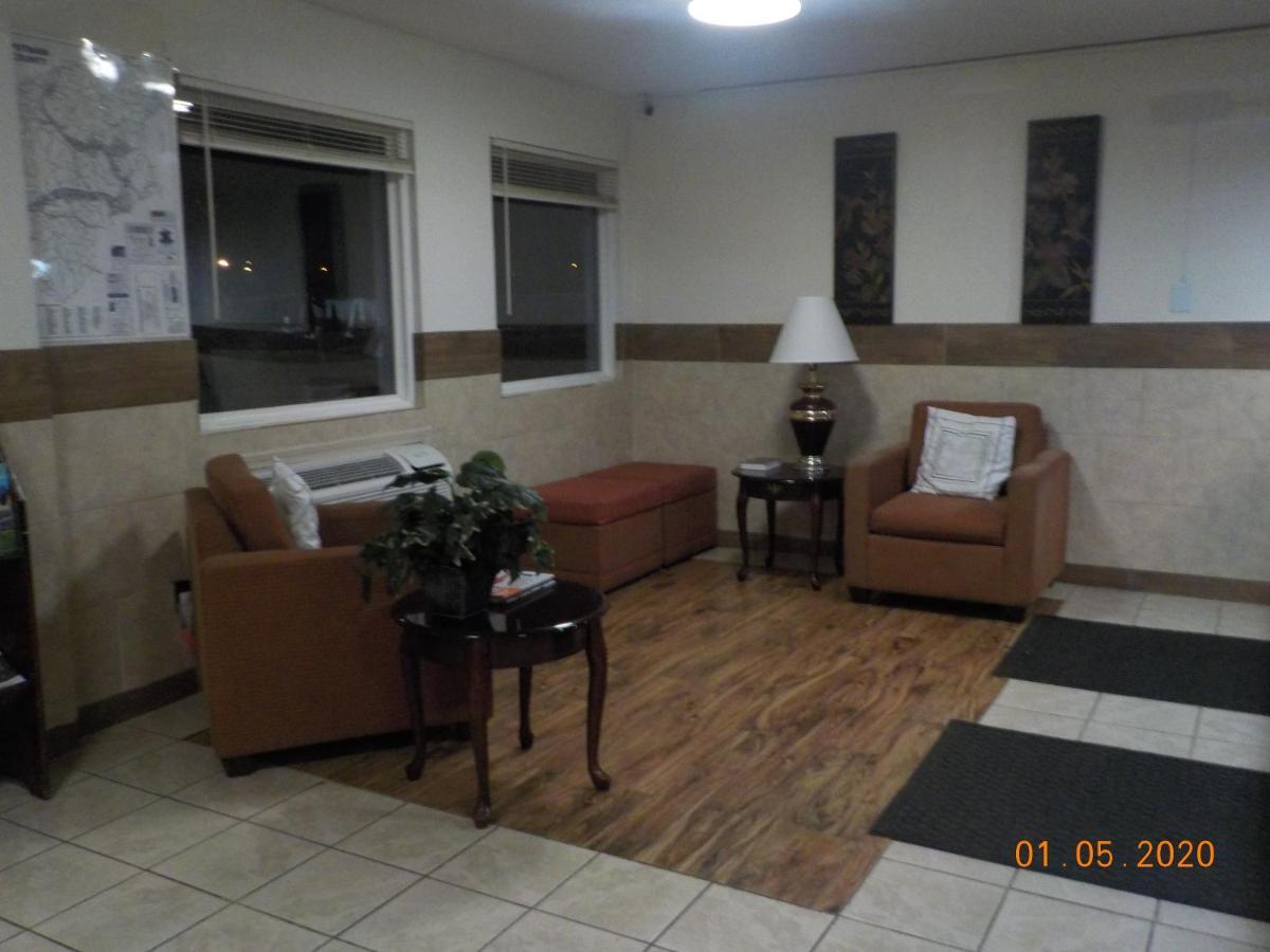 Studio 6 Suites Hurricane, Wv ภายนอก รูปภาพ